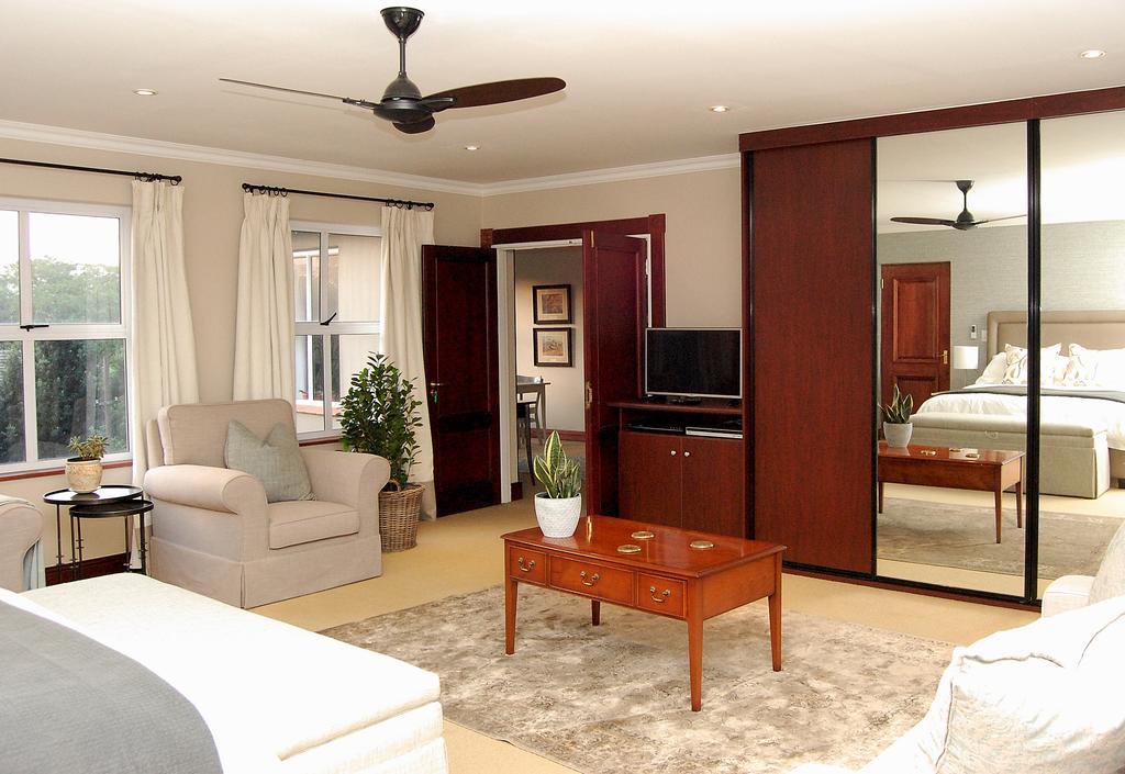 Wild Olive Executive Suite Johannesbourg Extérieur photo